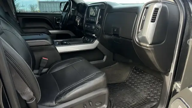 2017 Chevrolet Silverado 1500 LTZ Z71 - Photo 9