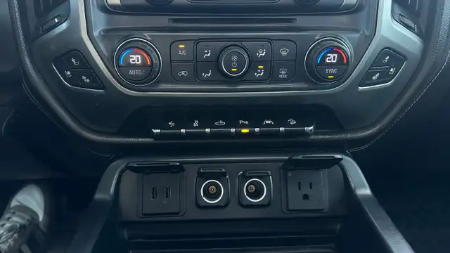 2017 Chevrolet Silverado 1500 LTZ Z71 - Photo 18