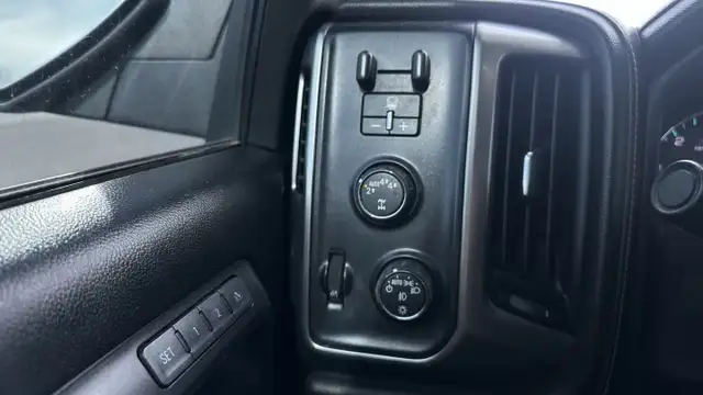 2017 Chevrolet Silverado 1500 LTZ Z71 - Photo 21