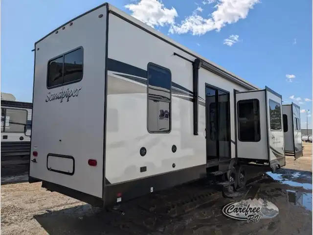 2022 Forest River Sandpiper 420FL – Destination Trailer - Photo 6
