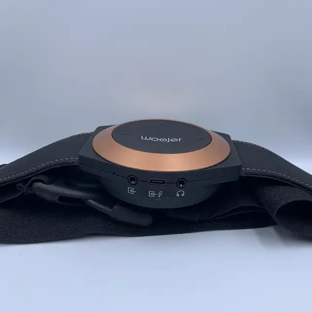 Woojer Strap 1st Gen Haptic Audio Feedback Device with Charger - Photo 5