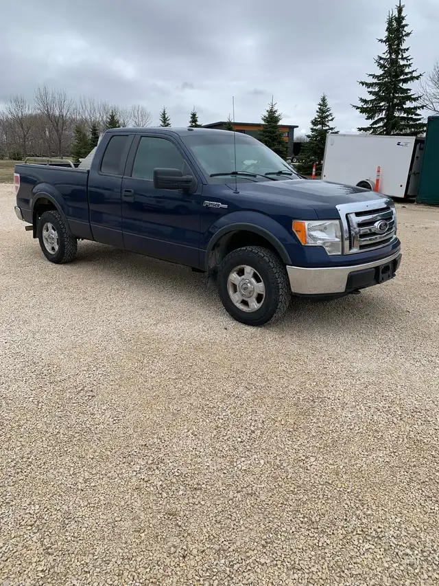 2012 Ford F150 4X4 - Photo 3