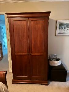 Armoire de haute qualité Collection Frontenac de