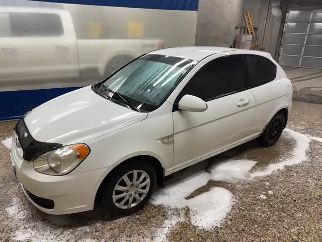 2007 Hyundai Accent - Photo 2