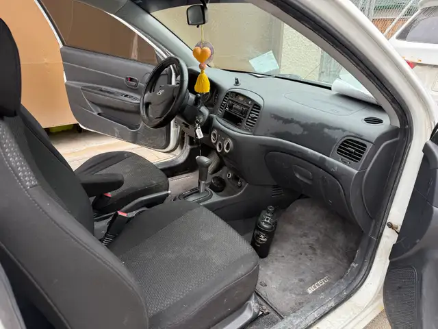 2007 Hyundai Accent - Photo 7