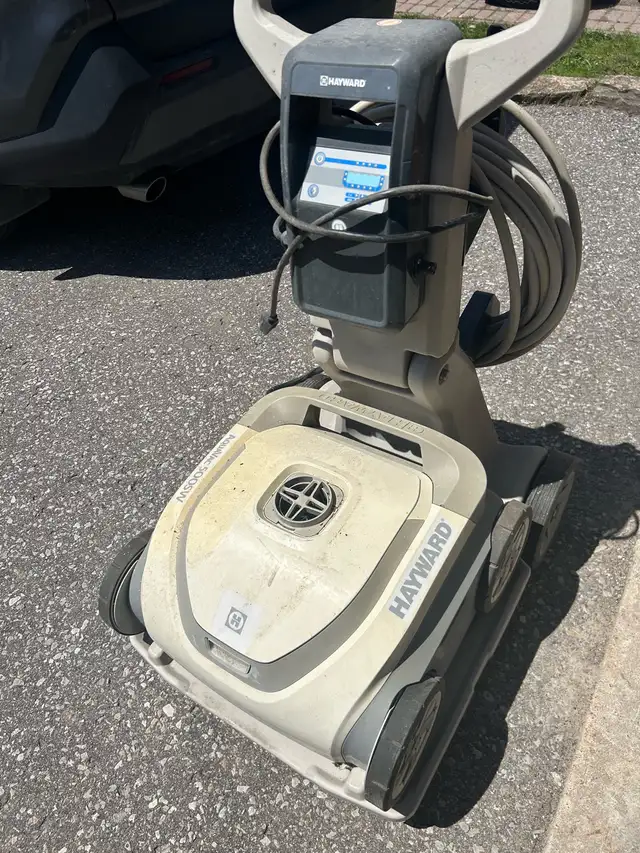 Pool equipment (various), Haywood pumps, vacuum, filter - Photo 3