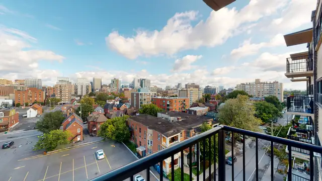 July, 2 Bedroom 1 Bathroom w/Large Balcony in Centretown - Photo 7