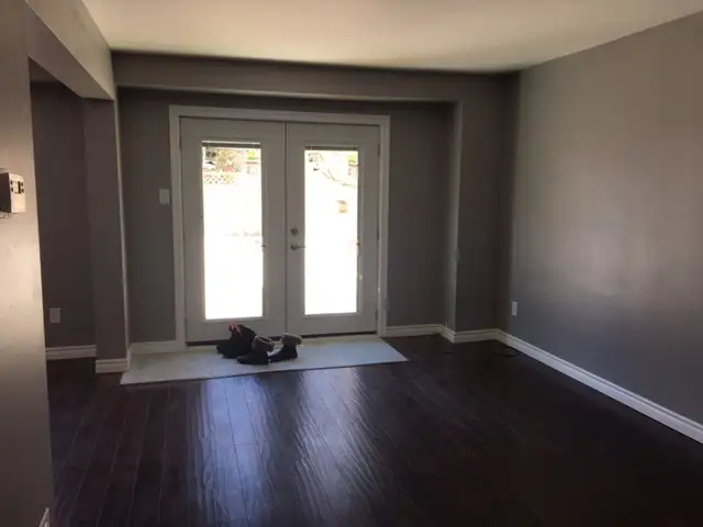 SE Barrie, Legal duplex, split level 3 bdrm, utilities incl. - Photo 3