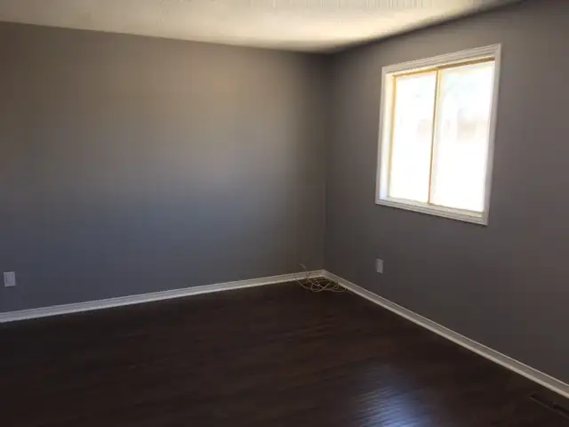 SE Barrie, Legal duplex, split level 3 bdrm, utilities incl. - Photo 8