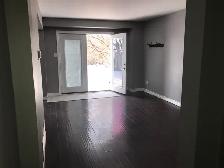 SE Barrie, Legal duplex, split level 3 bdrm, utilities incl. - Photo 12