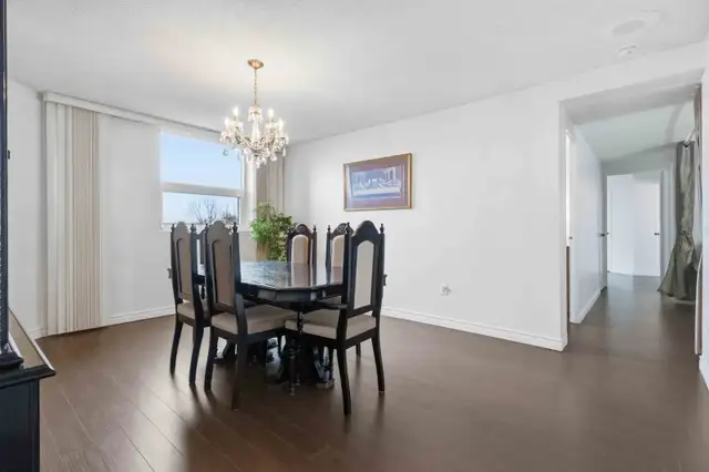 Spacious 2 1 Bedroom Condo for Sale in Scarborough Rouge - Photo 6