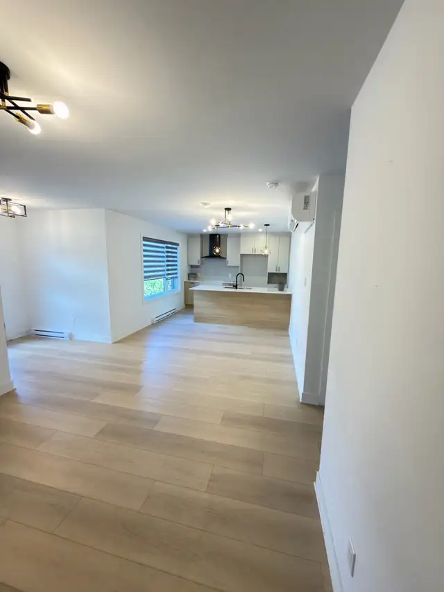 NEW 3-Bedroom | 2 Parking | Internet Included | Near REM - Photo 2