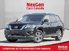 2017 Nissan Pathfinder 4WD SL / LEATHER/ NAVIGATION/ SUNROOF