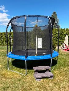 Trampoline 8’