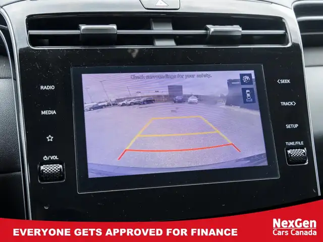 2022 Hyundai Tucson Preferred AWD w/Trend Package / LEATHER/ PAN - Photo 11