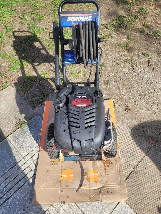 Simmons 2800 PSI Pressure Washer