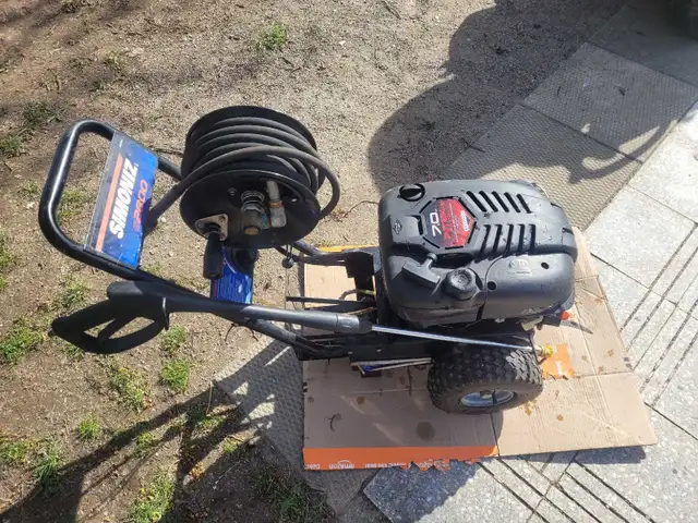Simmons 2800 PSI Pressure Washer - Photo 2