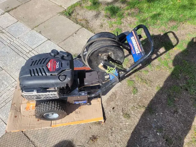 Simmons 2800 PSI Pressure Washer - Photo 3