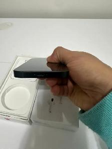 iPhone 13 mini 256gb Airpods/Charger/Delivery - Photo 4