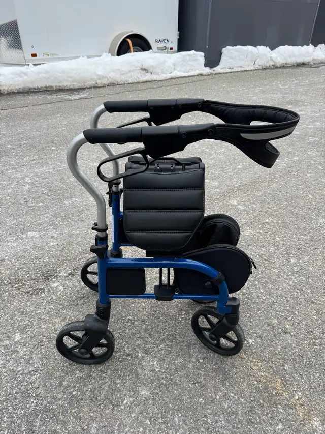 EVOLUTION WALKER ROLLATOR DELIVERY INCLUDED - Photo 2