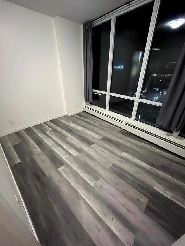 Downtown Condo Available Immediately! - Photo 9