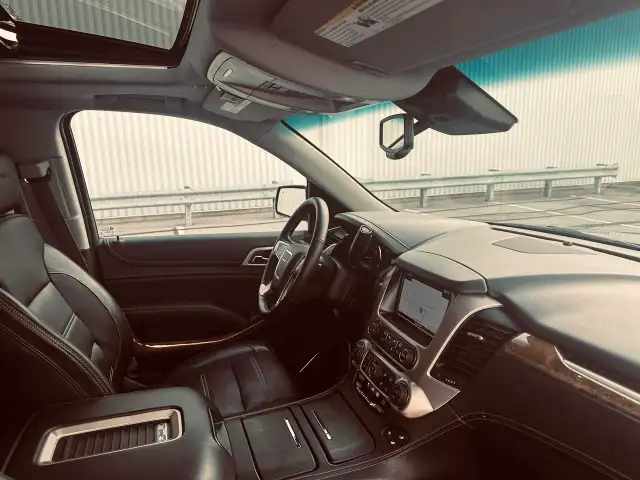 2017 GMC Yukon Denali 6.2L Triple Black - More Trucks @ MJCANADA - Photo 32