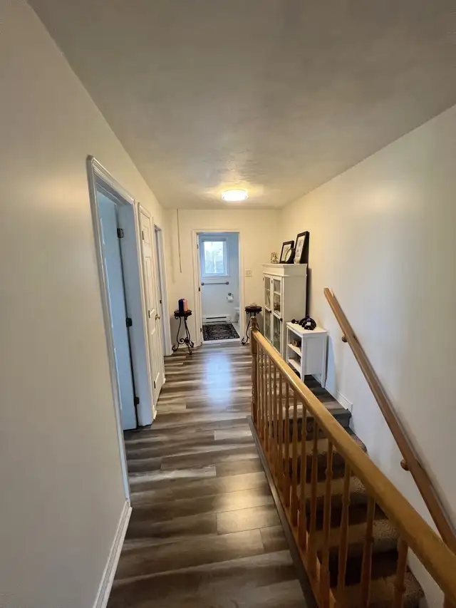 3 Bedrooms, 1.5 baths side by side duplex - Photo 10