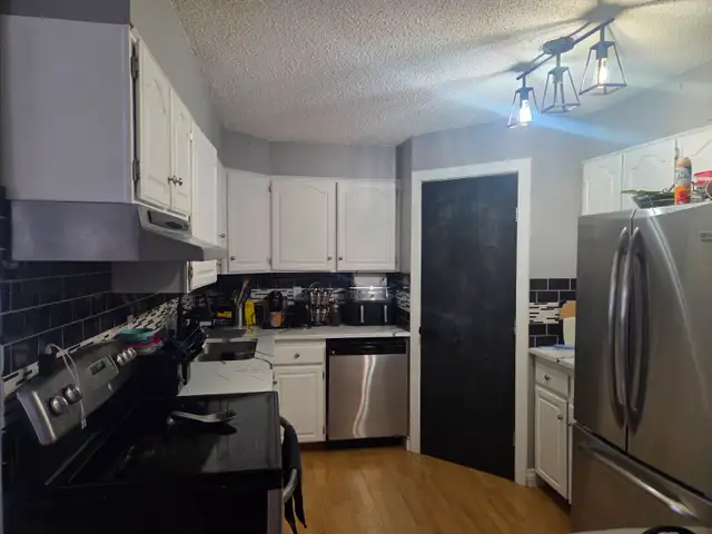Small room for rent in inner city Glenbrook) - Photo 3