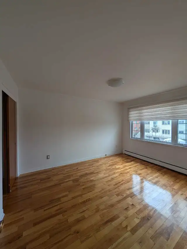 5 1/2 Apartment For Rent - Photo 4