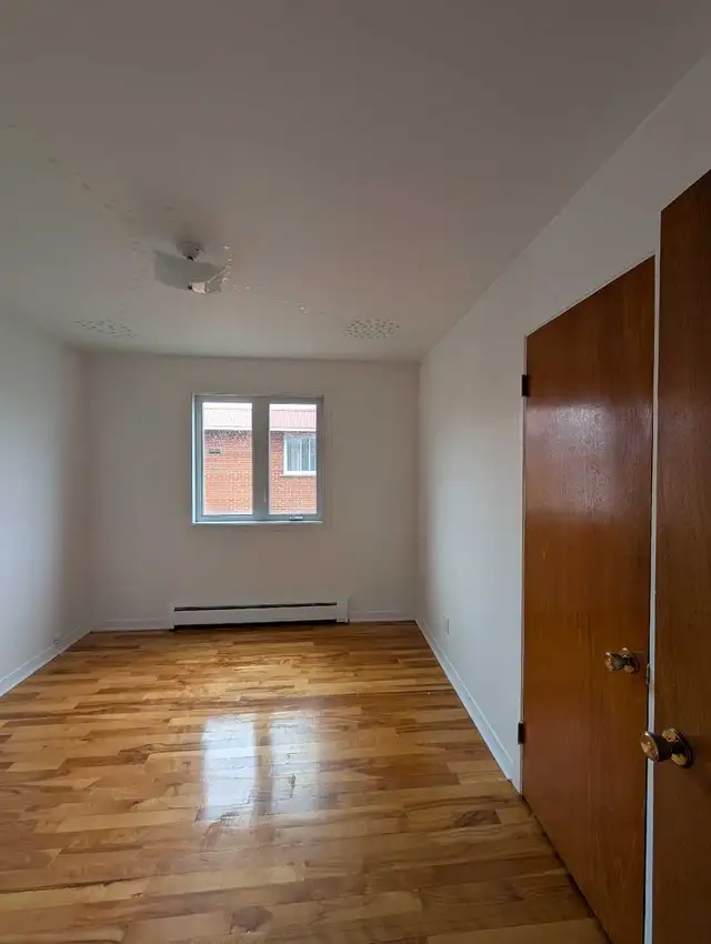 5 1/2 Apartment For Rent - Photo 5