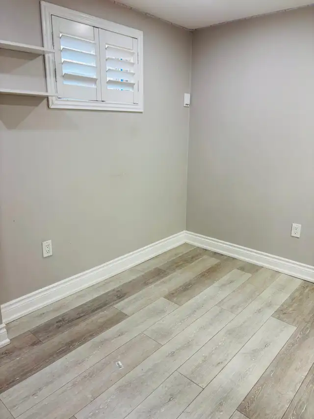 2 Bedrooms, 1 washrooms Basement Apartment: Brimley and Danforth - Photo 2