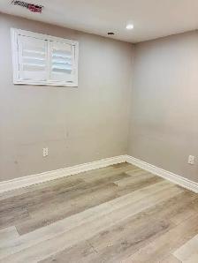 2 Bedrooms, 1 washrooms Basement Apartment: Brimley and Danforth - Photo 3