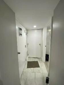 2 Bedrooms, 1 washrooms Basement Apartment: Brimley and Danforth - Photo 8