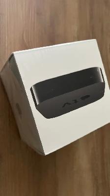 Apple TV 3rd gen - original box with remote and power cord