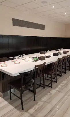 Now Hiring: Food Runner & Kitchen Helper! - Photo 3