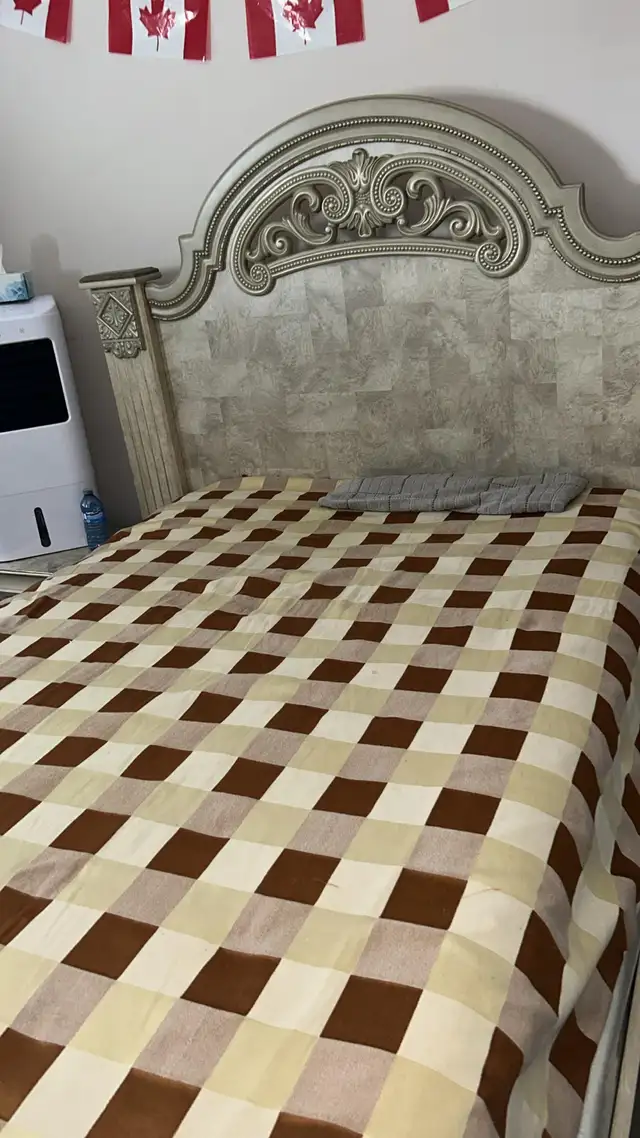 Pvt Room for Rent in Brampton From June 1 - Photo 3