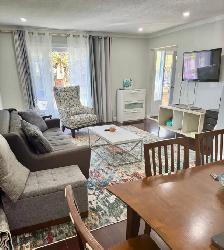 Beautiful Furnished Room for Rent – Female Only | Whitby