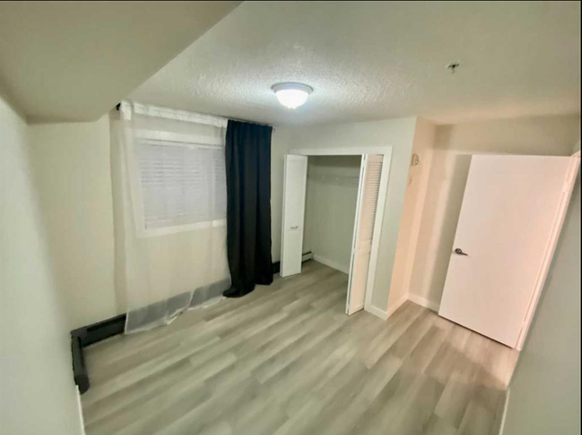 ALL UTILITIES INCLUDED 2 BATH & 2BED CONDO - Photo 6