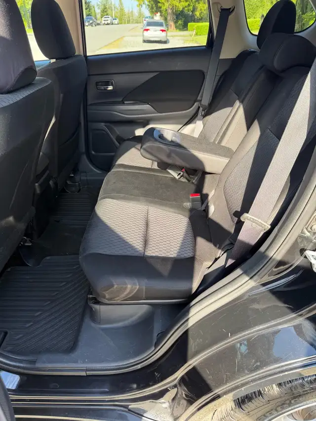 2015 Mitsubishi Outlander Sport - Photo 9