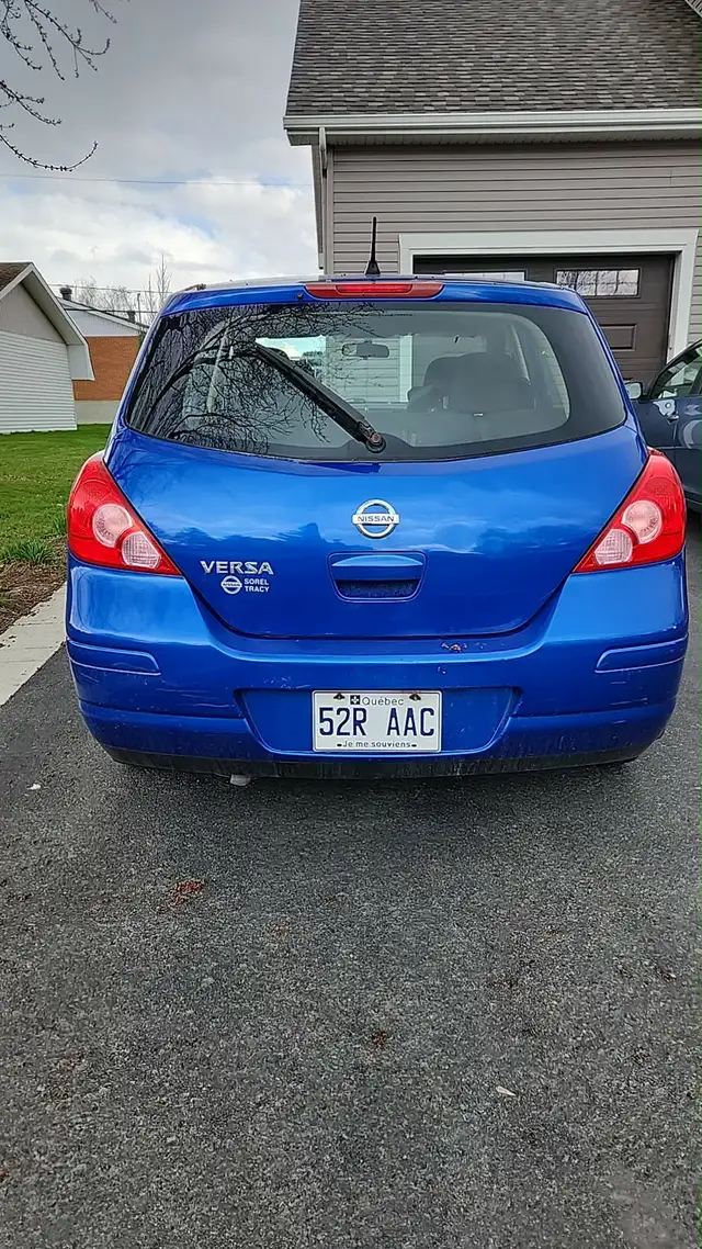 Nissan Versa 2011 - Photo 4