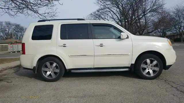 2013 Honda Pilot / Touring for sale - Photo 2