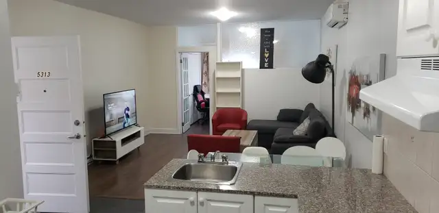 MÉTRO SNOWDON - 4 ½ CONDO DE LUXE CLIMATISÉ, TOUT ÉQUIPÉ, WIFI, - Photo 8