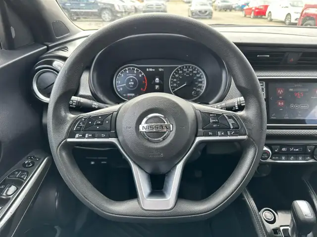 2020 Nissan Kicks SV | Back Cam, Heated Seats - Photo 13