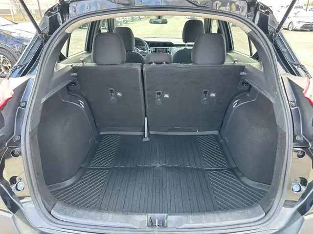 2020 Nissan Kicks SV | Back Cam, Heated Seats - Photo 17