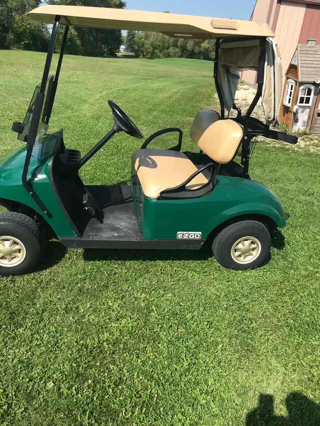 golf cart - Photo 2