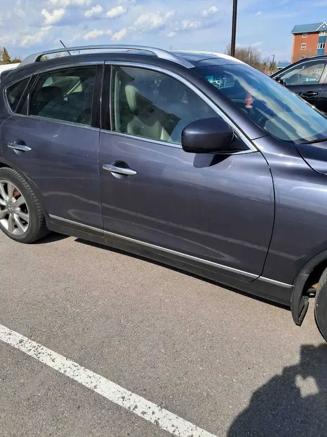 Selling my EX35 as is. - Photo 2