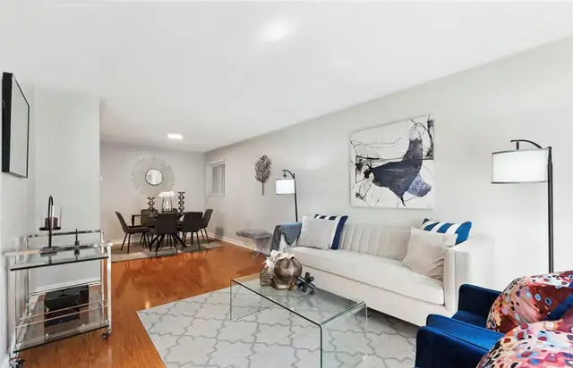 3 Beds 1 Bath House - Photo 3