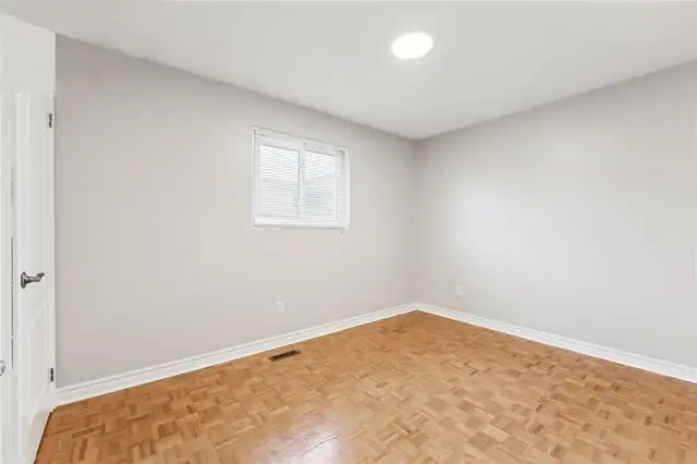 3 Beds 1 Bath House - Photo 7