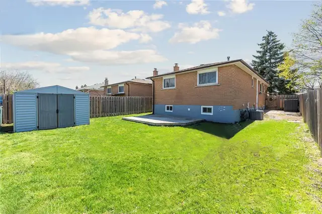 3 Beds 1 Bath House - Photo 10