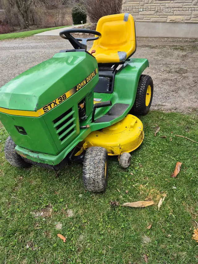 1991 John Deere STX38 - Photo 2